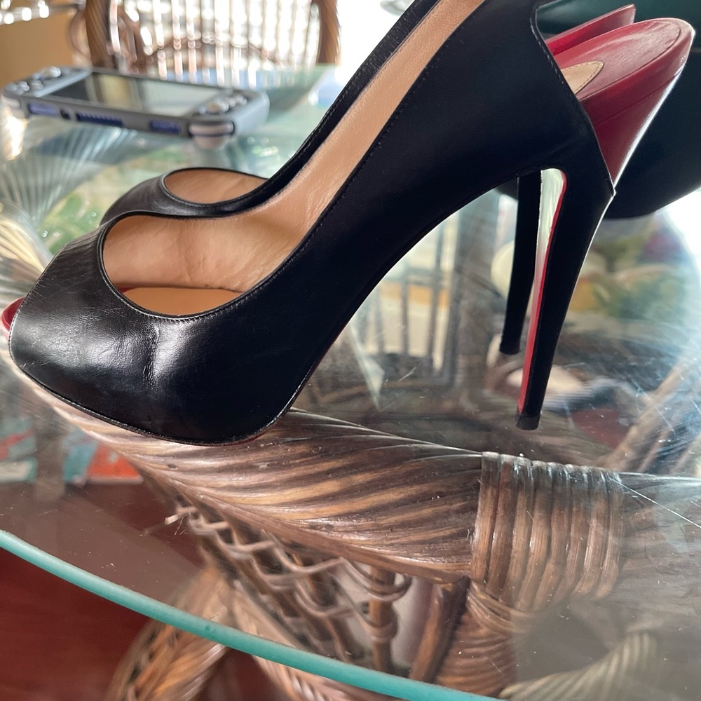 Christian Louboutin in excellent condition was worn two or three times - Picture 11 of 17
